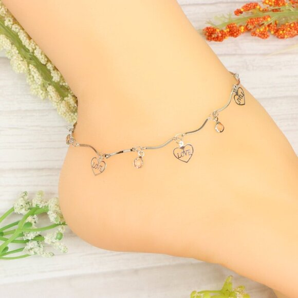 "Handmade Anklet – Elegant & Delicate Jewelry for Women | UNVRC1001 - Picture 2 of 10